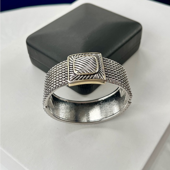 Two-tone Mesh Hinged Bracelet - Picture 8 of 12